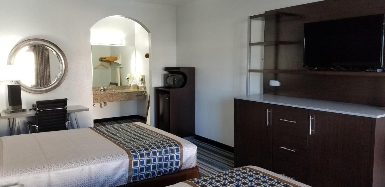 Homebridge Inn And Suites Beaumont Buitenkant foto