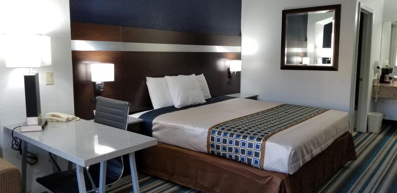 Homebridge Inn And Suites Beaumont Buitenkant foto